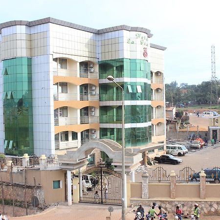 La Grande Hotel Kampala Exterior photo