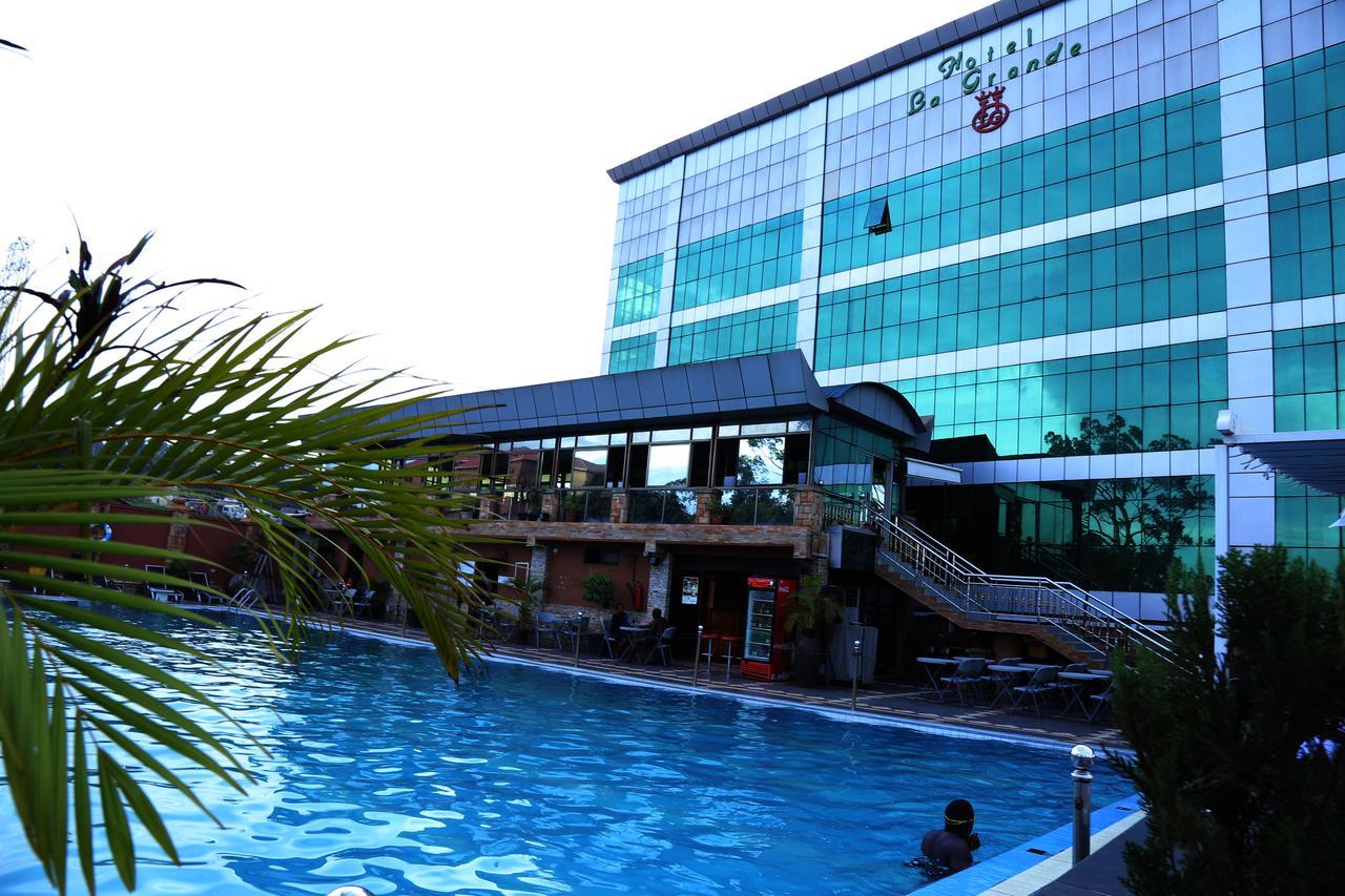 La Grande Hotel Kampala Exterior photo