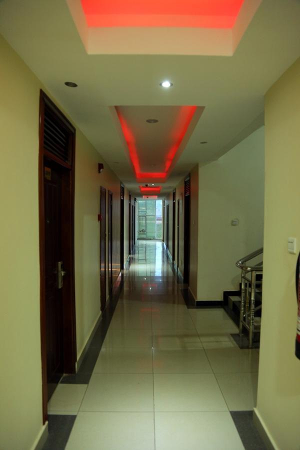 La Grande Hotel Kampala Exterior photo